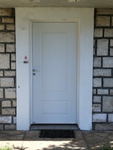 Porte d'entrée sur-mesure